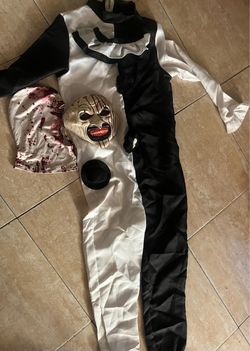 Costume