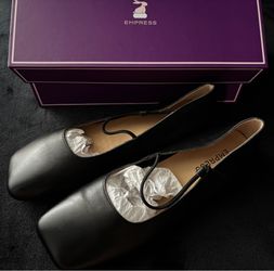 *New* Leather square toe flats