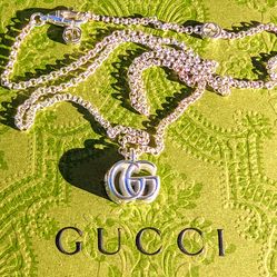 NEW Gucci GG Marmont Sterling Silver Logo Pendant & Adjustable Chain (14.9" x 16.5" L)