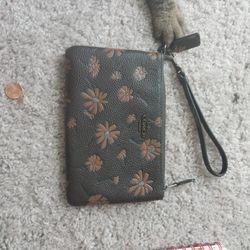 Coach Wristlet. Brown With Flowers. Used Twice