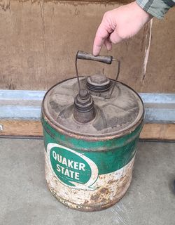 Vintage Quaker State 5 Gal. Motor Oil Metal Can