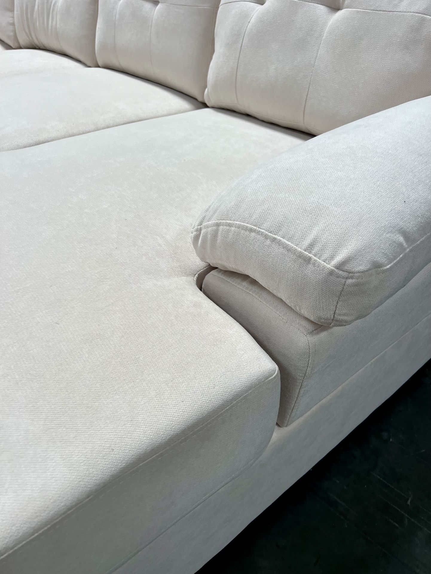 New! Ivory Premium Large sectional sofa with pull out bed, sofa bed, sectional sofa bed with storage chaise. Sectionals, sofa, couch. Soft upholstered Home & Garden