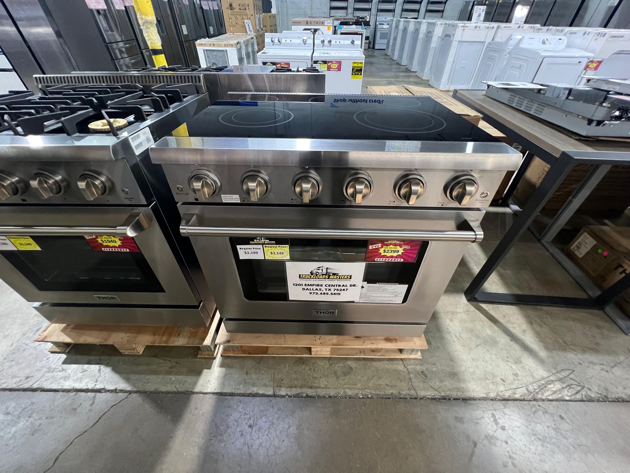 Thor Kitchen 36 in. 6.0 cu. ft. Electric Range with Convection in Stainless Steel