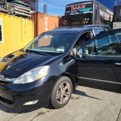 2008 Toyota Sienna