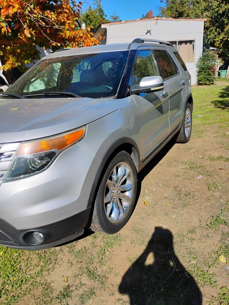 2012 Ford Explorer