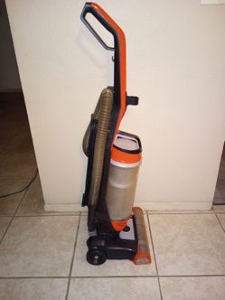Bissell Clearview bagless vacuum
