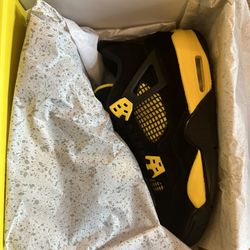 Yellow Thunder 4 Size 6y 