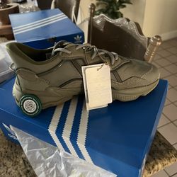 Original Adidas Ozweego Trace Cargo Brand New 