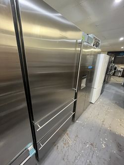 Liebherr Refrigerator 36”inch Bottom Freezer Stainless Steel