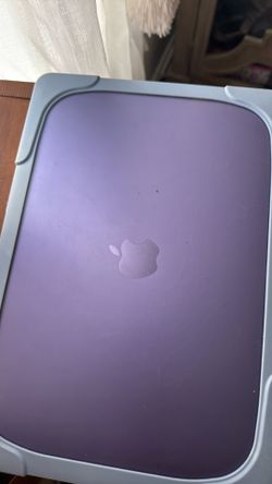 APPLE MAC AIR LAPTOP