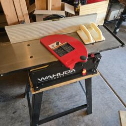 10” Wahuda Benchtop Jointer w/ Stand – Model 50110CC – Excellent Condition