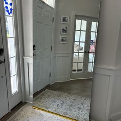 Large, flat mirror