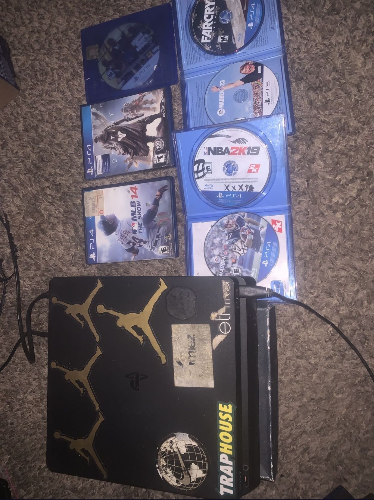 PS4