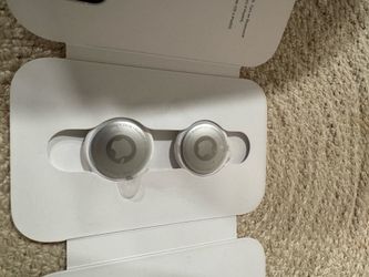 Apple AirTags - 2 Pack, BRAND NEW Sealed