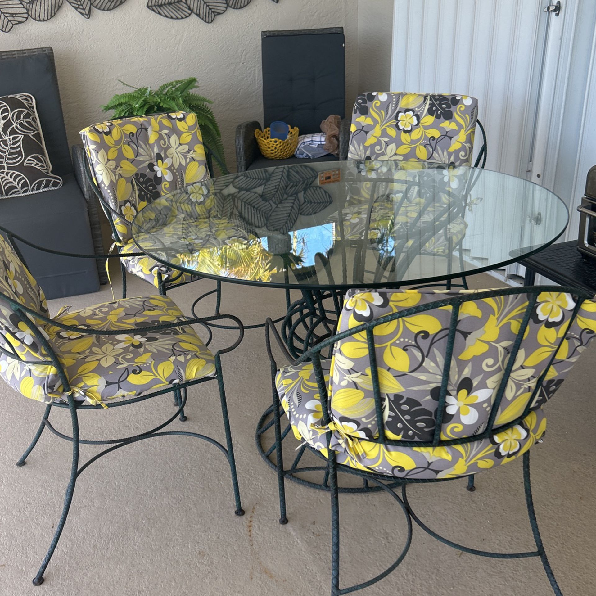 Glass Top Table And  4 Chairs With Cushions 