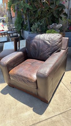 Beautiful leather, Club Chair
