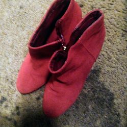Theme Boot, Red Suede, Size 11W
