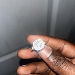 Diamond ring for ladies is real too