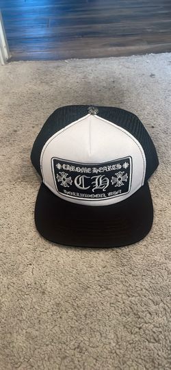 Chrome heart hat