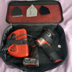 M12 sander with 3.0 battery and charger