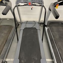 Precor M9.33i, 9.33i Commercial Treadmill - Treadmills For Home Gym