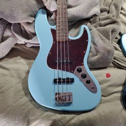 Squier Jazz Bass