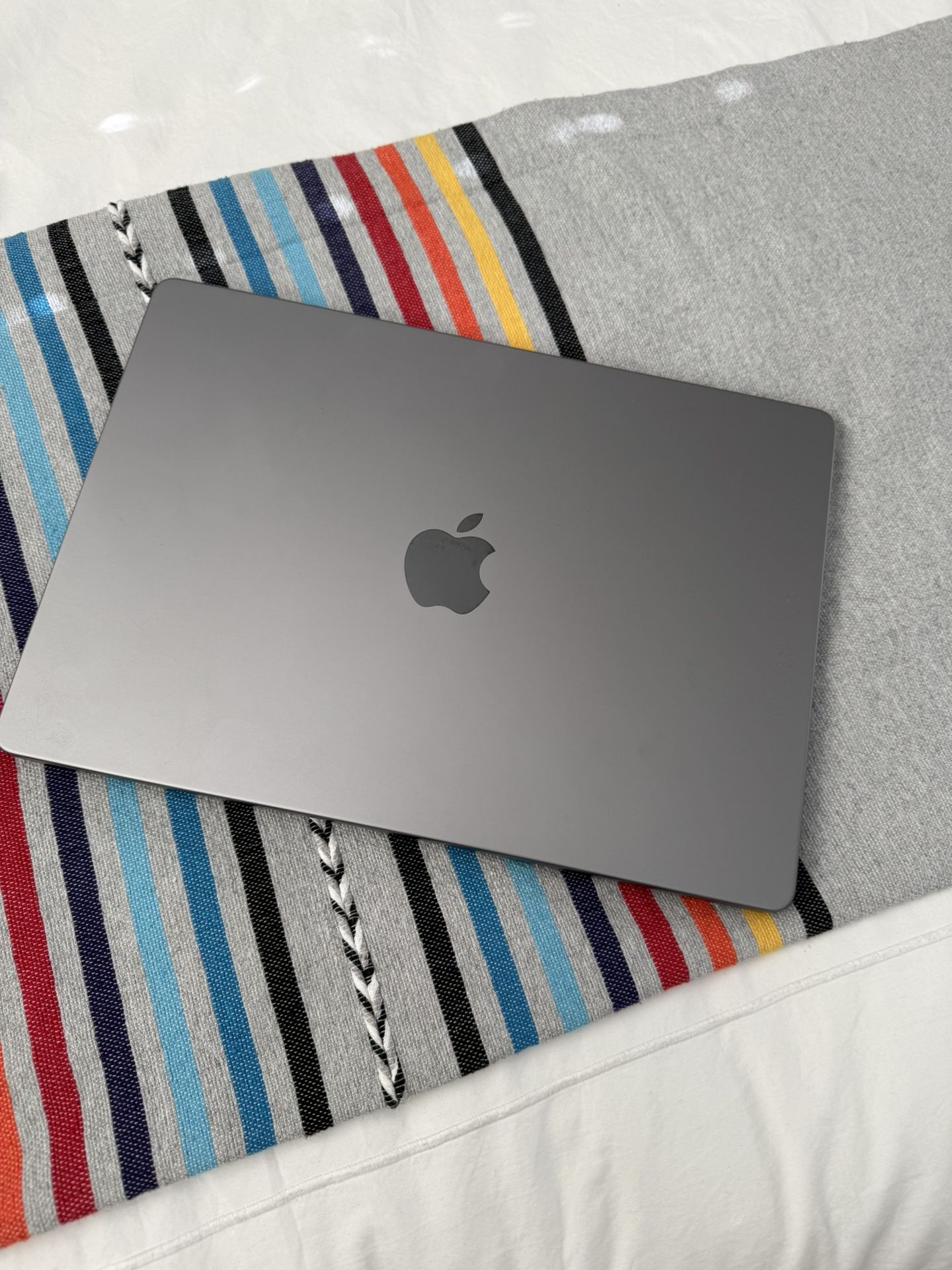 MacBook Pro 14” 2023