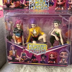 Beautiful Set Of K-Pop Dolls, New