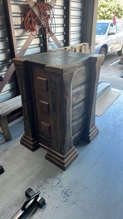 Antique wood Podium