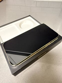 iPhone 13 Pro Max 128GB Gold Unlocked – Excellent Condition W/ Box