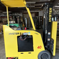 4000 Lbs Hyster E40HSD2-21 (2013) Electric Forklift 