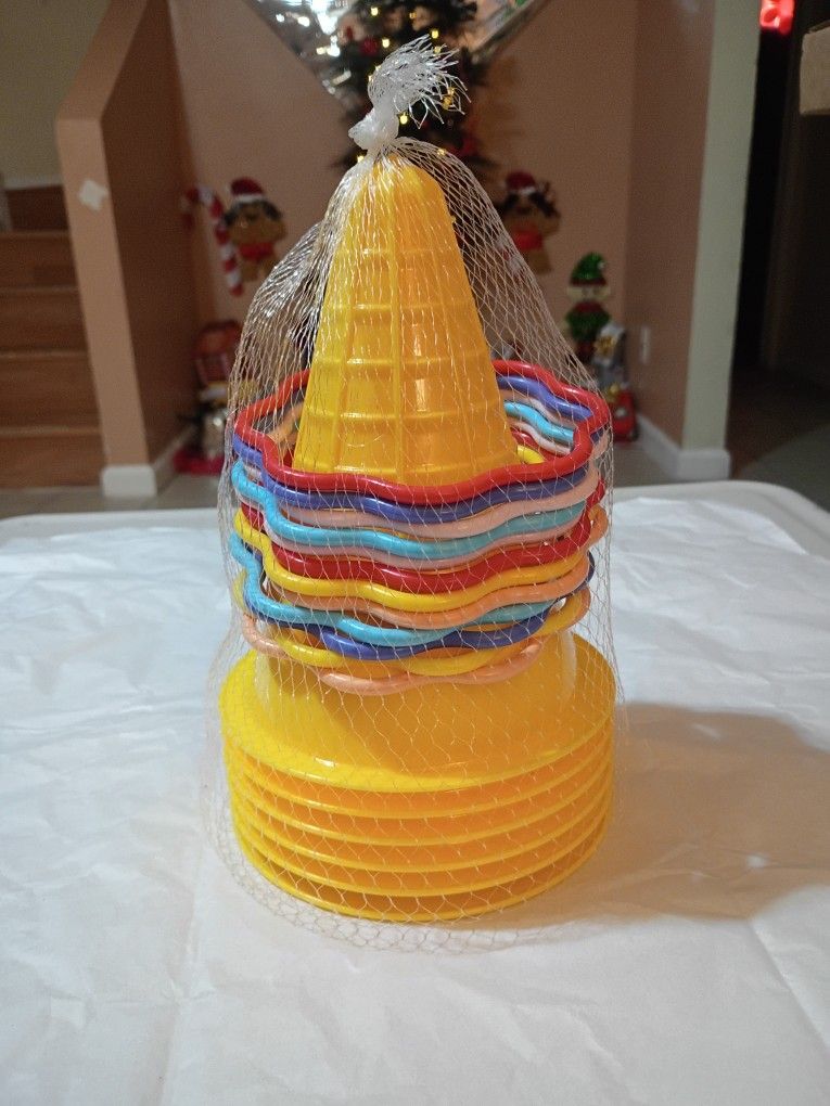 Toddlers Tossing Game