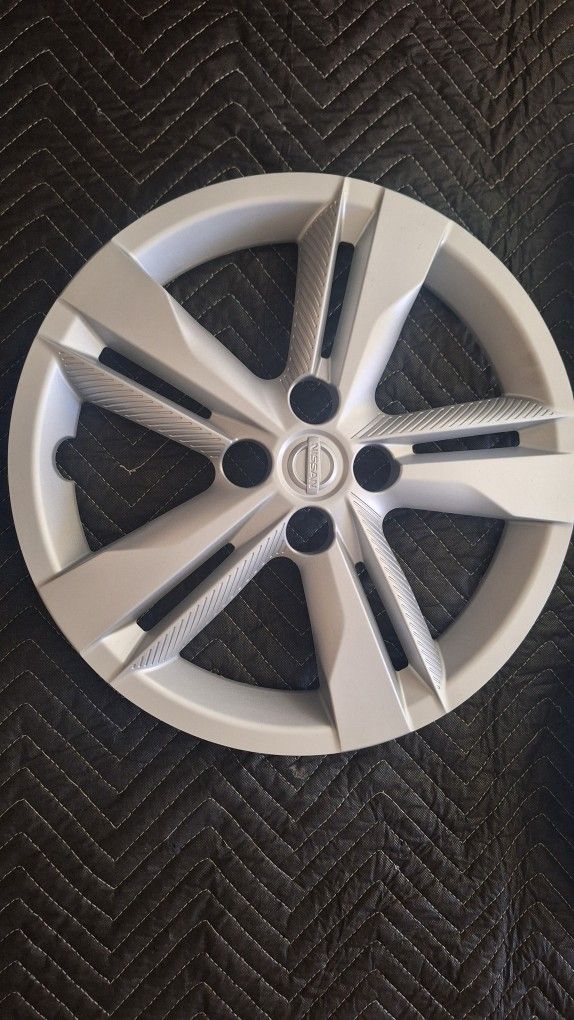 Nissan Kicks Hub Wheel Covers OEM 17 "