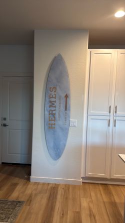 Oliver Gallery surf board