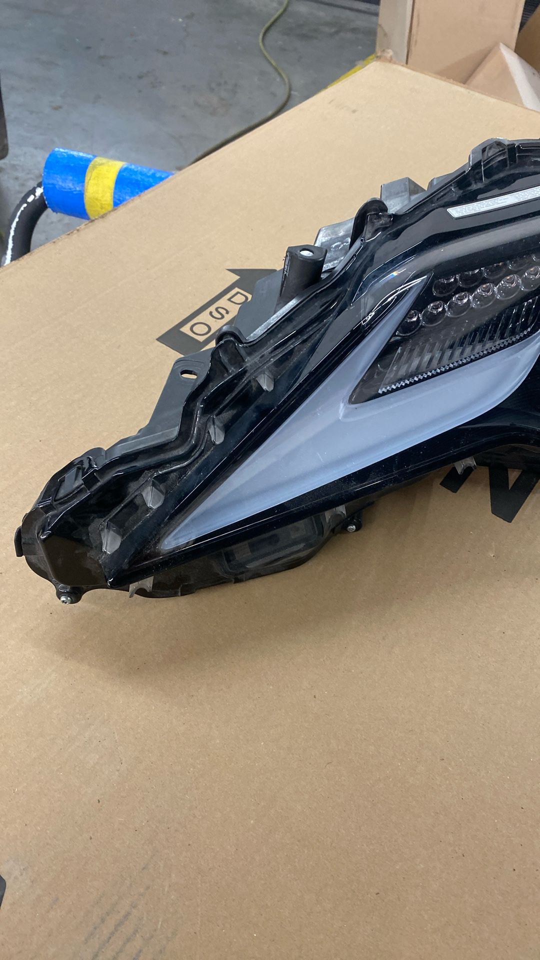 Headlight LEXUS RC F R350 F-SPORT TRIPLE BEAN LED