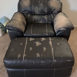 Free Chair With Ottoman 