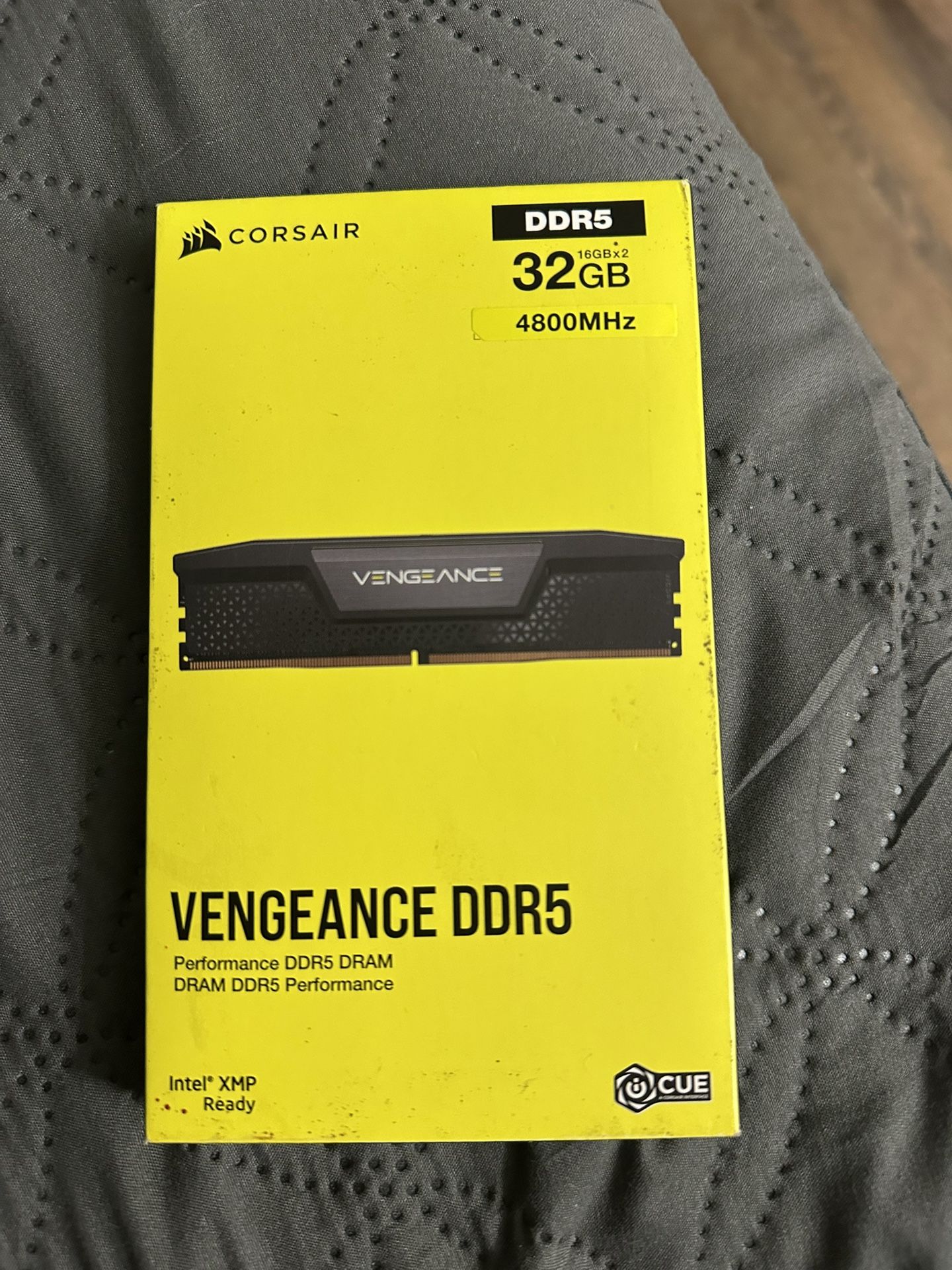 Corsair vengeance 32gb DDR5 4800 MHZ