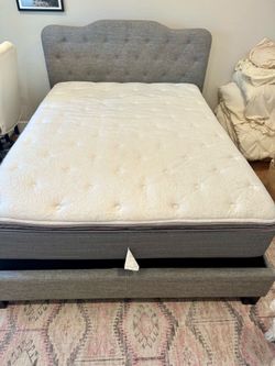 QUEEN BED FRAME AND MATTRESS/BOX SPRING