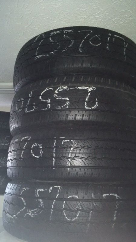 255/70-17 General Grabber Set of 4