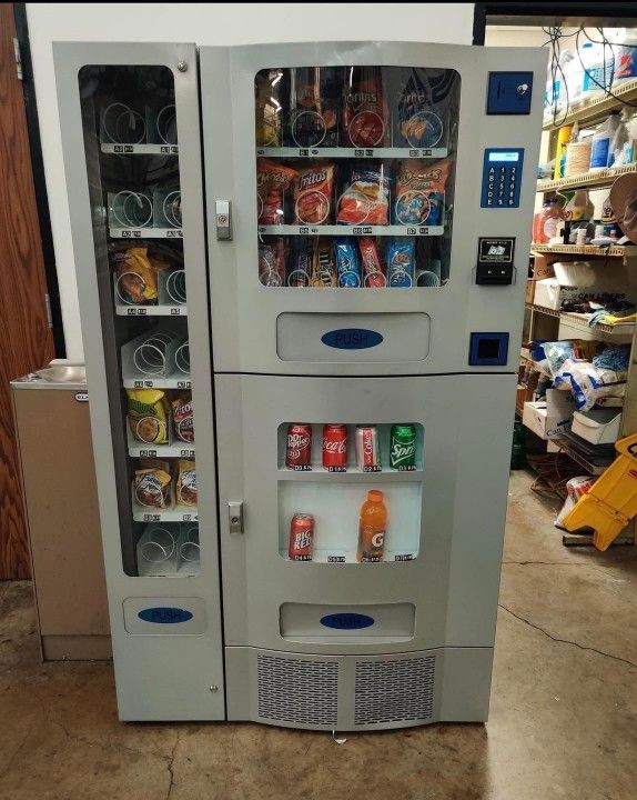 Snack and Soft Drinks Vending Machine 
