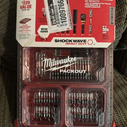 Milwaukee 1/4 Bits $60 Each   Cada Uno New Abla Español