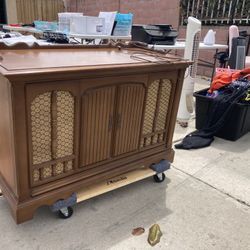 Vintage Zenith Record Player