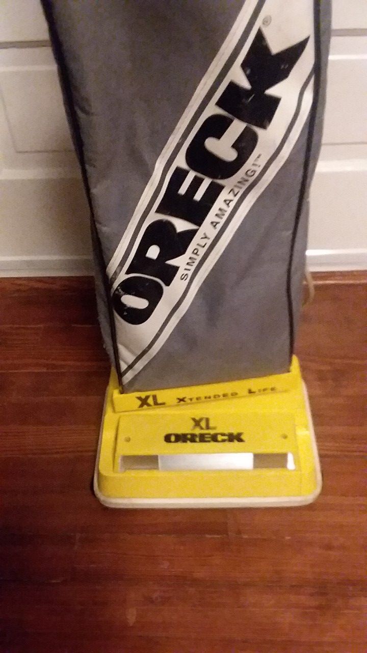 Oreck XL extendalife celoc hypo ALLERGENIC upright bag vacuum cleaner completely refurbished/reconditioned/refurbished