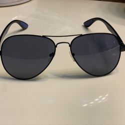 4 Sunglasses 