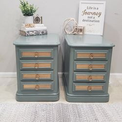 Two Georgous Fully Refinished 100% Solid Wood Matching Nightstands/ End Tables.