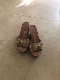 Tory Burch wedges size 7