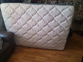 Full size mattress, box spring, rails, foot board