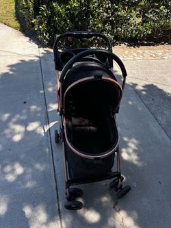 Dog stroller