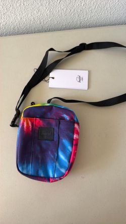 Brand new tie-dye Herschel purse