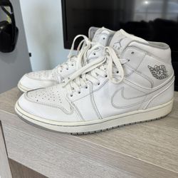 Men’s Jordan Shoes Size 10.5